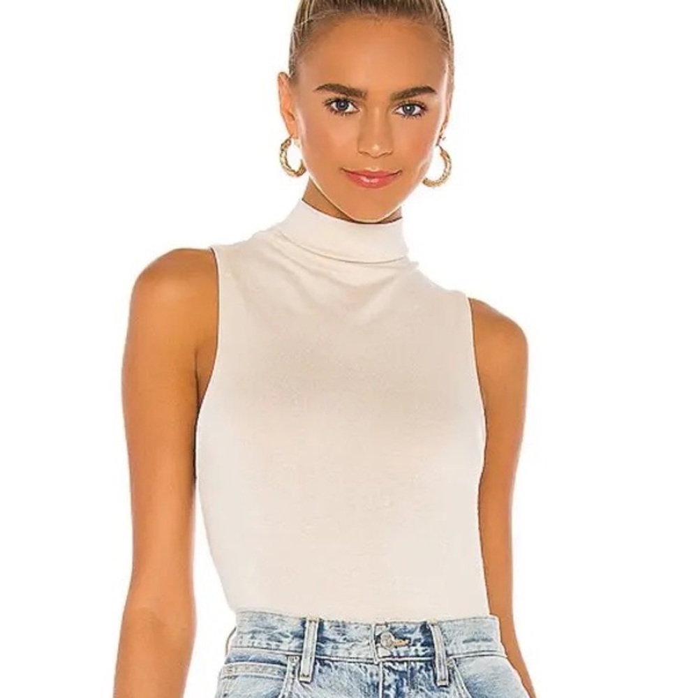 Vince sleeveless top NWT